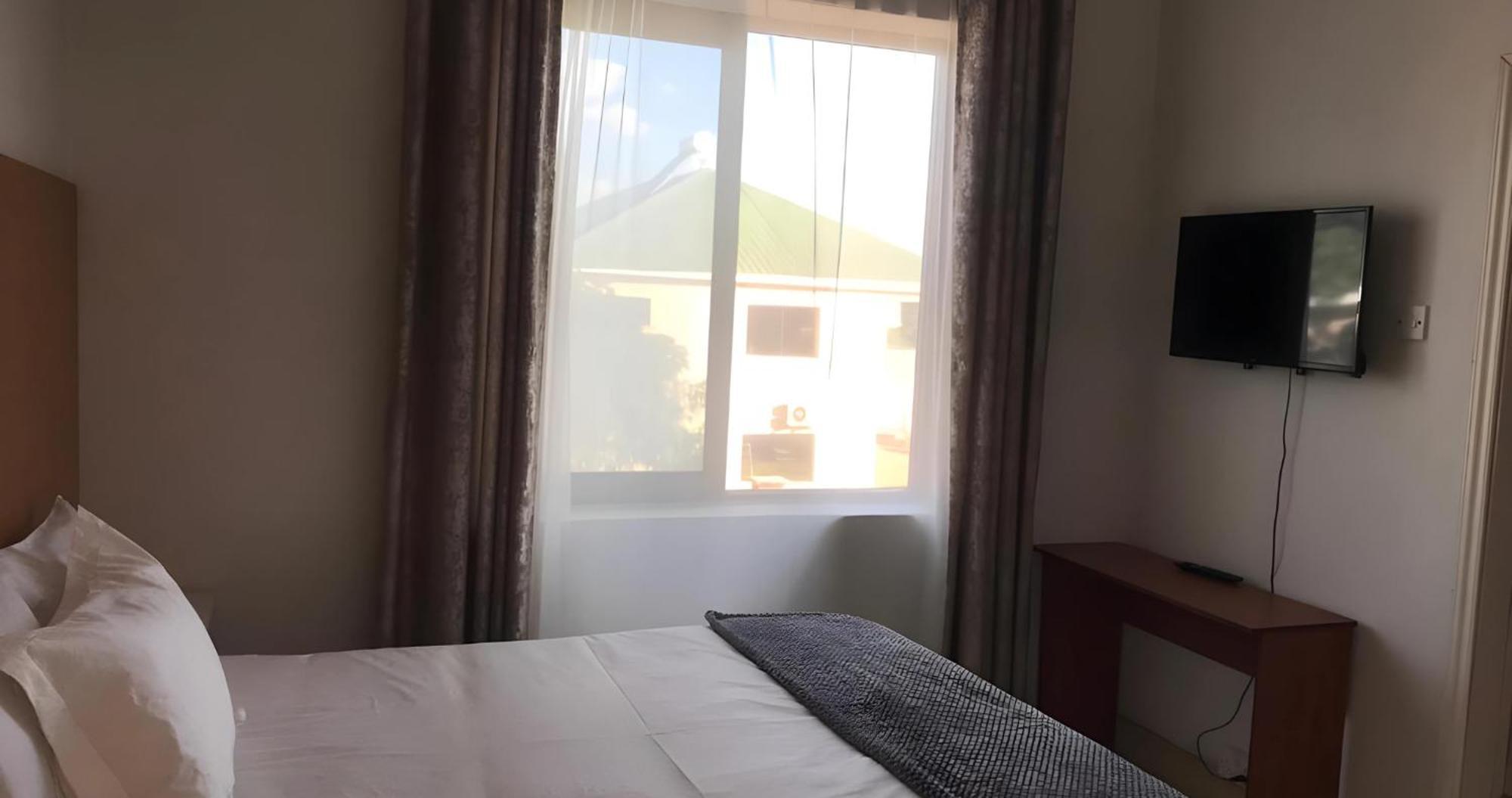 Divine Heights Bed And Breakfast Lilongwe Area 43 ภายนอก รูปภาพ