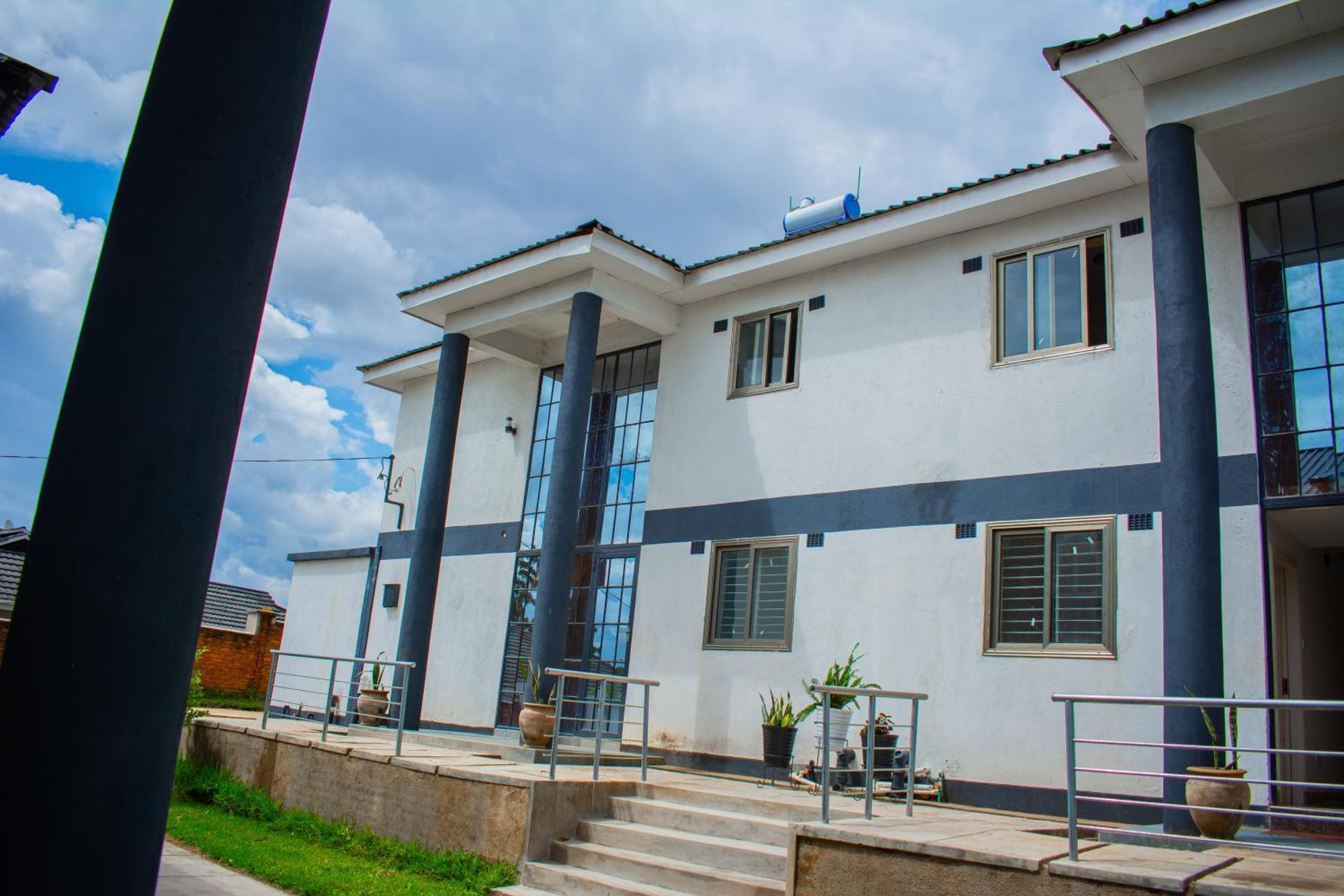 Divine Heights Bed And Breakfast Lilongwe Area 43 ภายนอก รูปภาพ