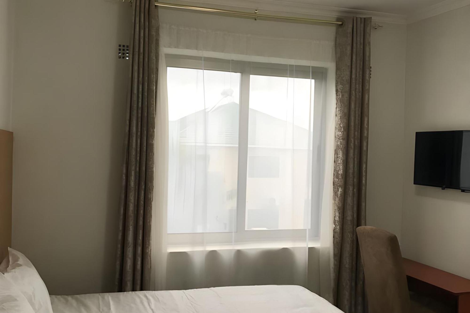 Divine Heights Bed And Breakfast Lilongwe Area 43 ภายนอก รูปภาพ